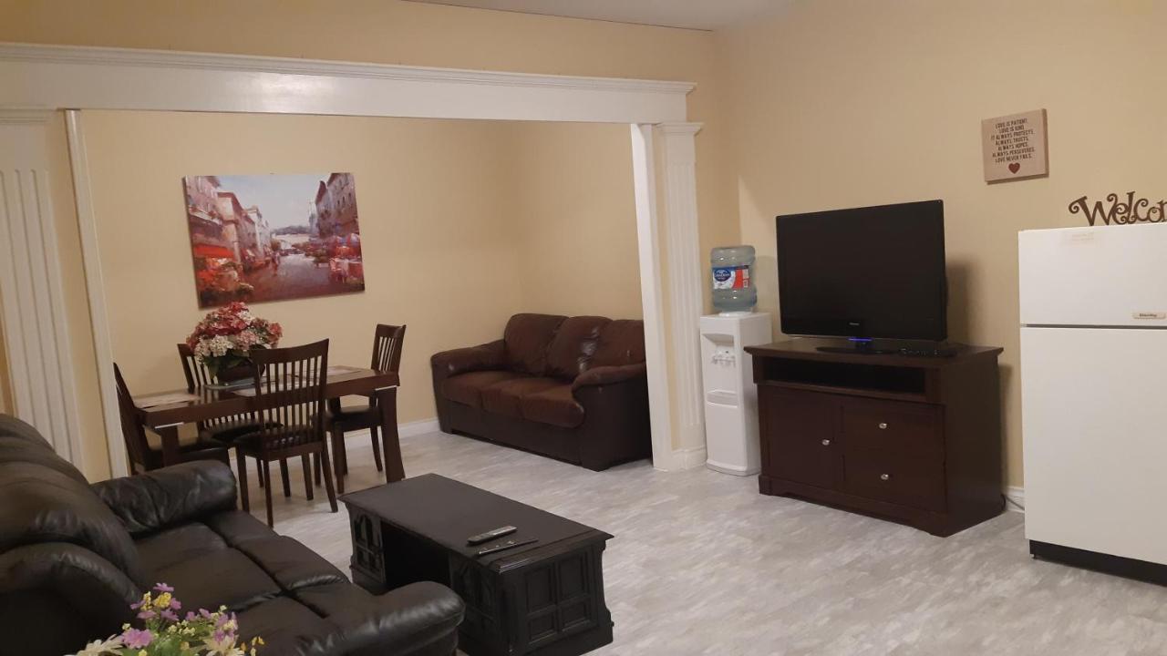 Lakeview House With 4 Rooms Kelowna Near Downtown & Knox Moutain Exteriör bild