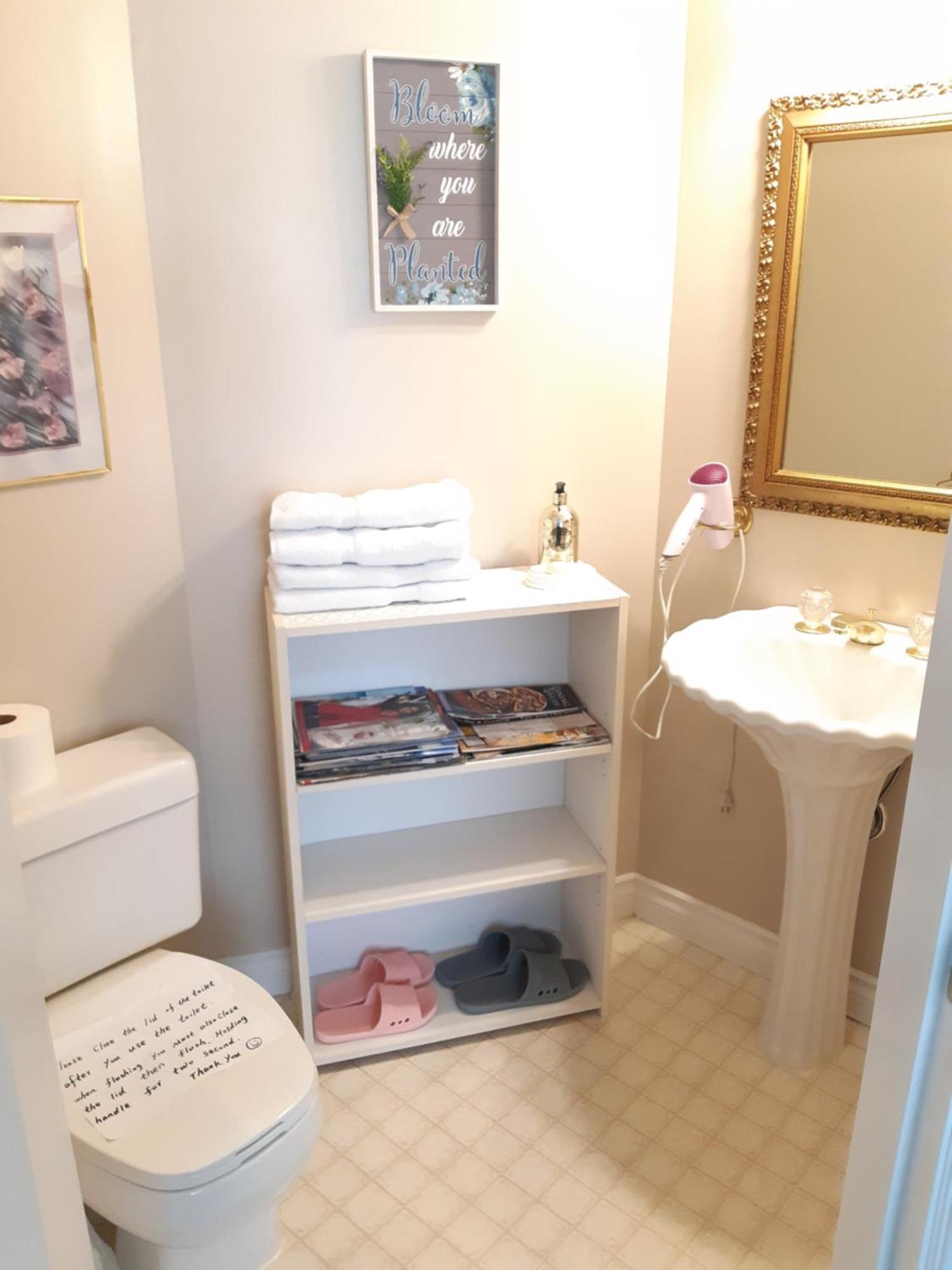 Lakeview House With 4 Rooms Kelowna Near Downtown & Knox Moutain Exteriör bild